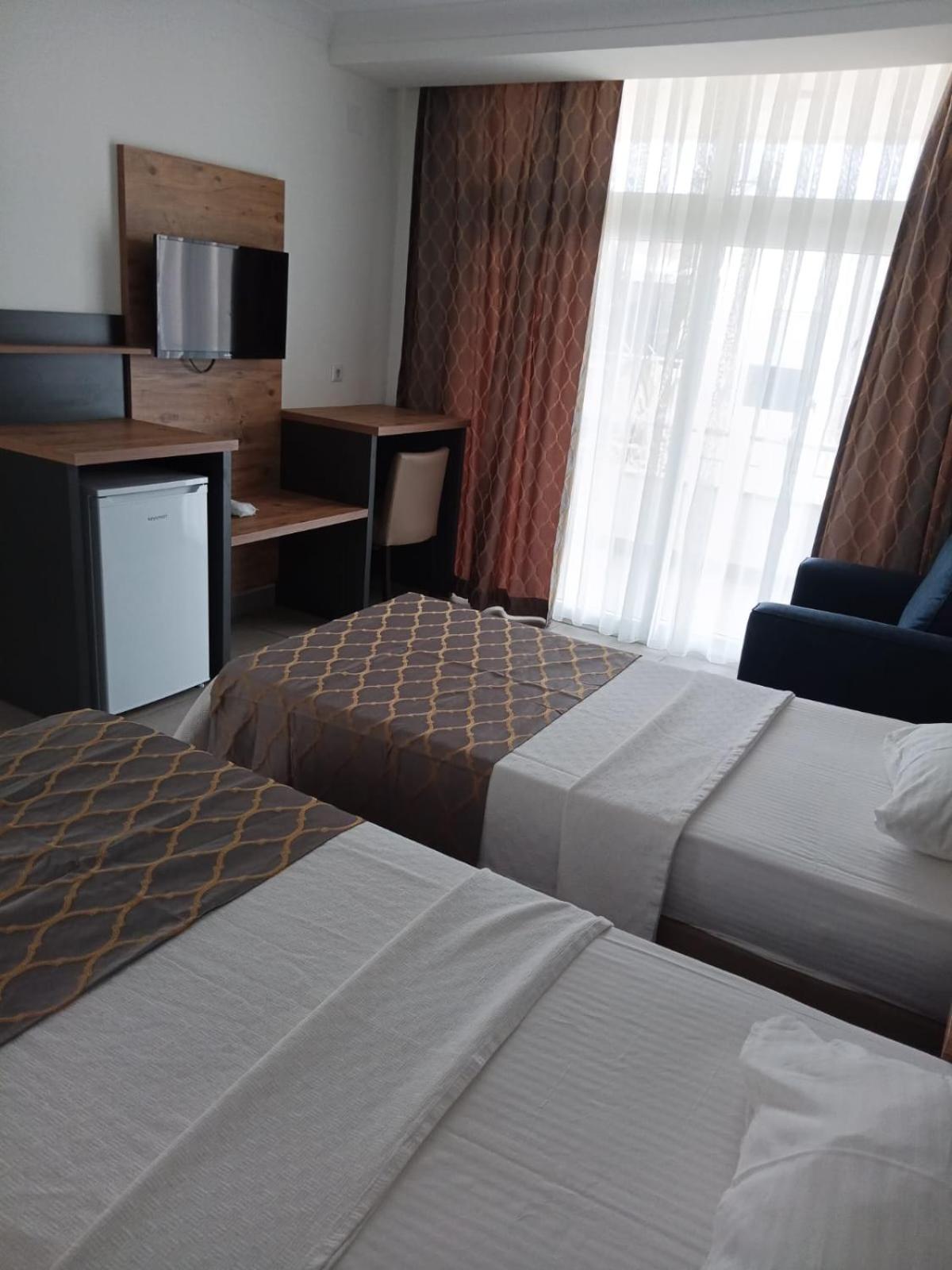 Club Efes Otel Silifke Esterno foto