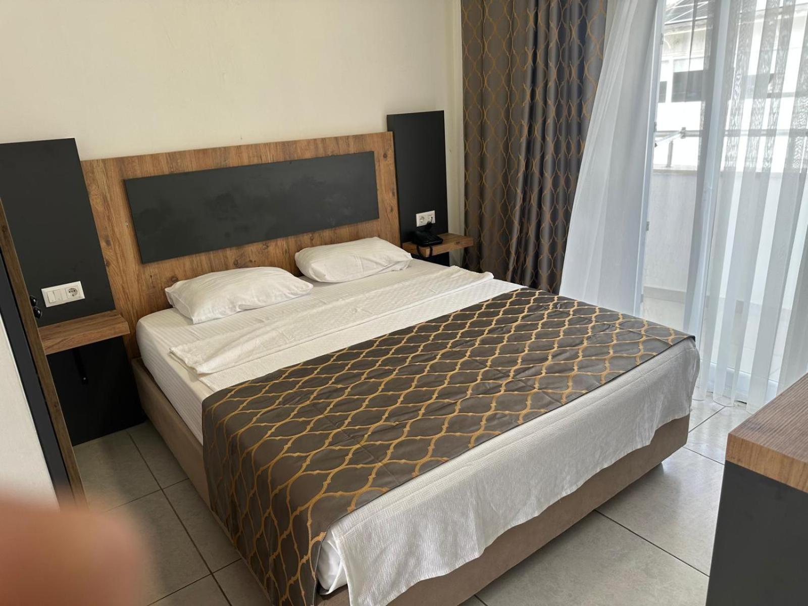 Club Efes Otel Silifke Esterno foto
