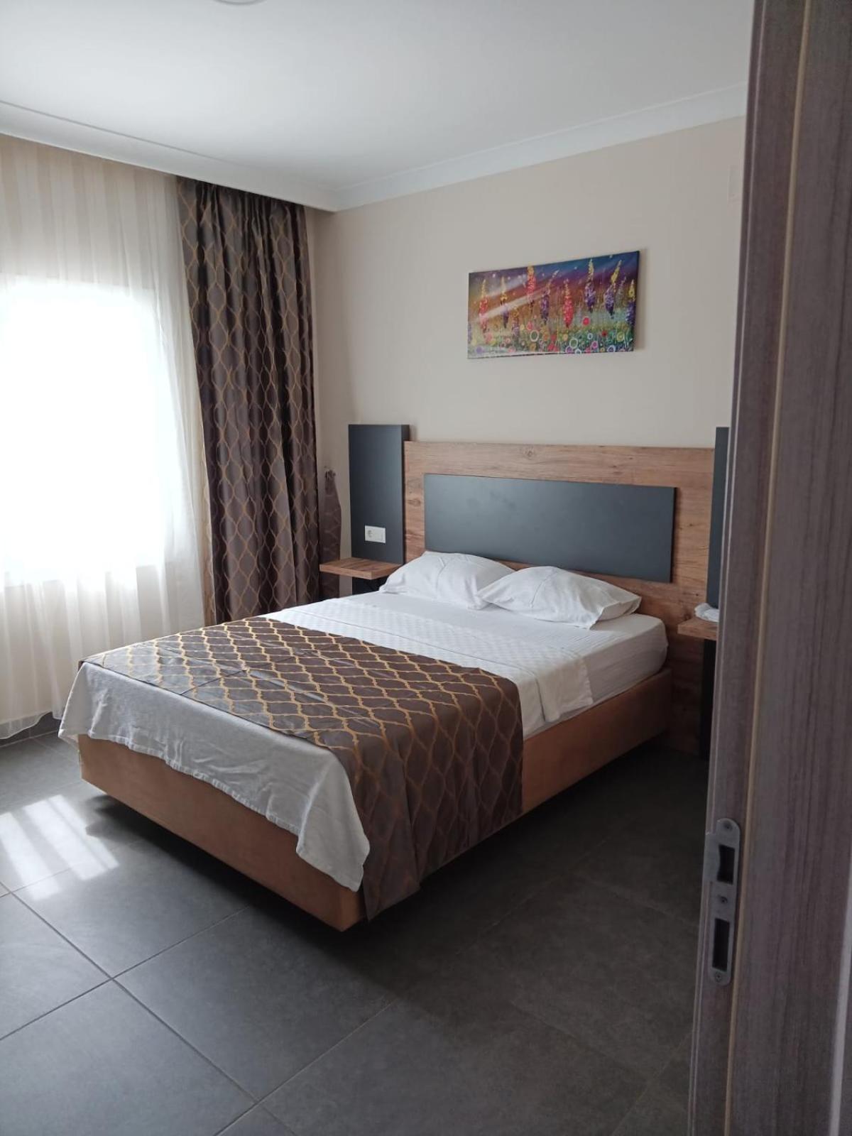 Club Efes Otel Silifke Esterno foto